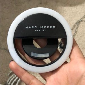 Marc Jacobs selfie ring light